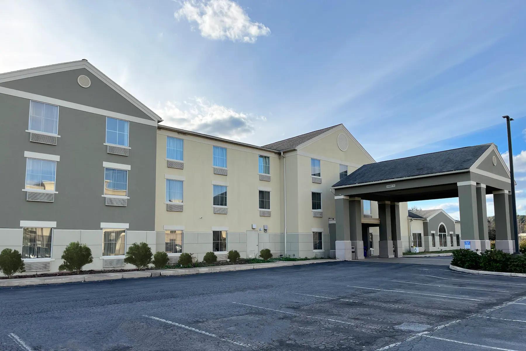 Wingate By Wyndham Clearfield Hotel Ngoại thất bức ảnh