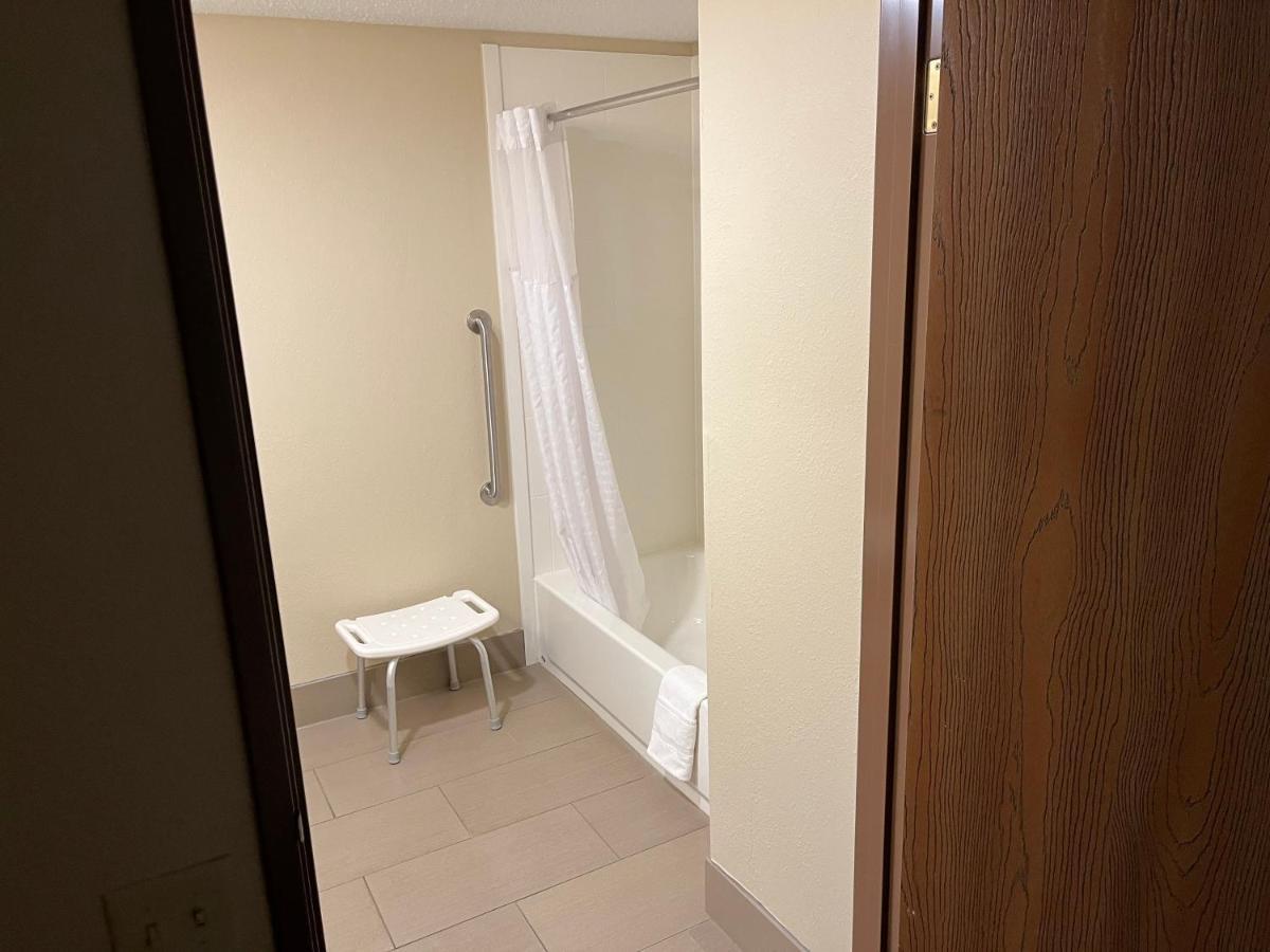 Wingate By Wyndham Clearfield Hotel Ngoại thất bức ảnh
