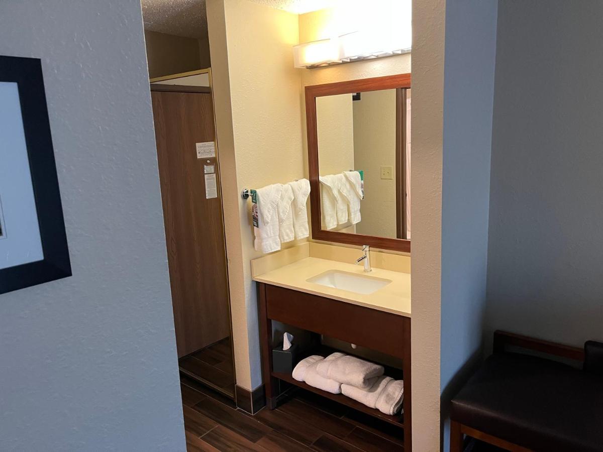 Wingate By Wyndham Clearfield Hotel Ngoại thất bức ảnh